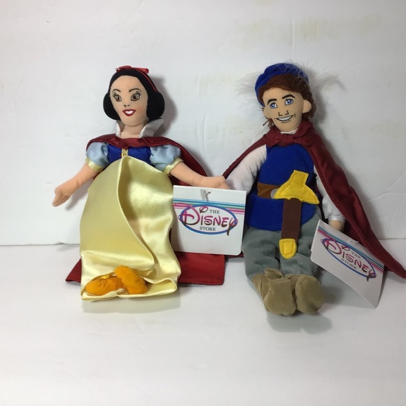 SNOW WHITE AND PRINCE BEANBAG SET NEW WITH TAGS IN ORIGINAL PLASTIC BAG - Picture 1 of 2